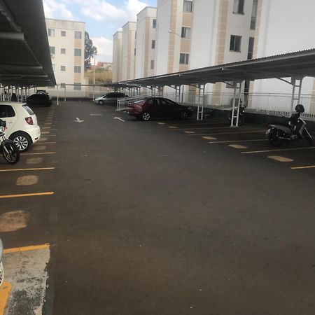 Appartamento Apartamento Em Londrina Privado Com 2 Quartos De Casal Com Utensilios Garagem E Wifi Esterno foto