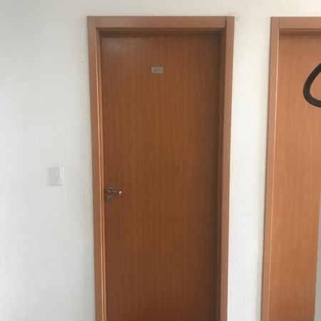 Appartamento Apartamento Em Londrina Privado Com 2 Quartos De Casal Com Utensilios Garagem E Wifi Esterno foto