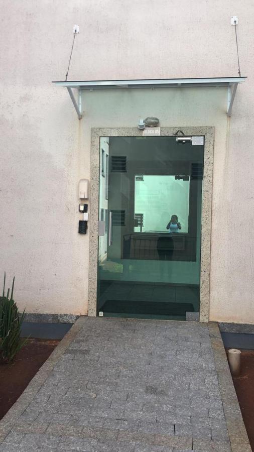 Appartamento Apartamento Em Londrina Privado Com 2 Quartos De Casal Com Utensilios Garagem E Wifi Esterno foto