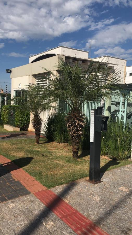 Appartamento Apartamento Em Londrina Privado Com 2 Quartos De Casal Com Utensilios Garagem E Wifi Esterno foto